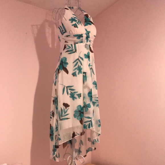 Dresses & Skirts - 💚dress ~ shoulderless